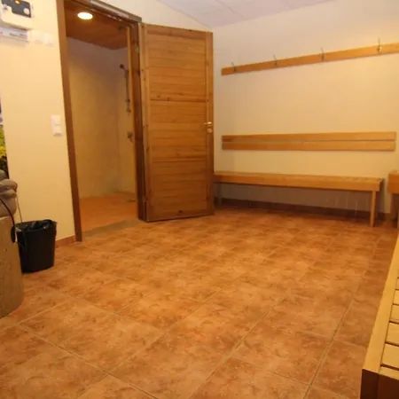 Pii Hotel 2*